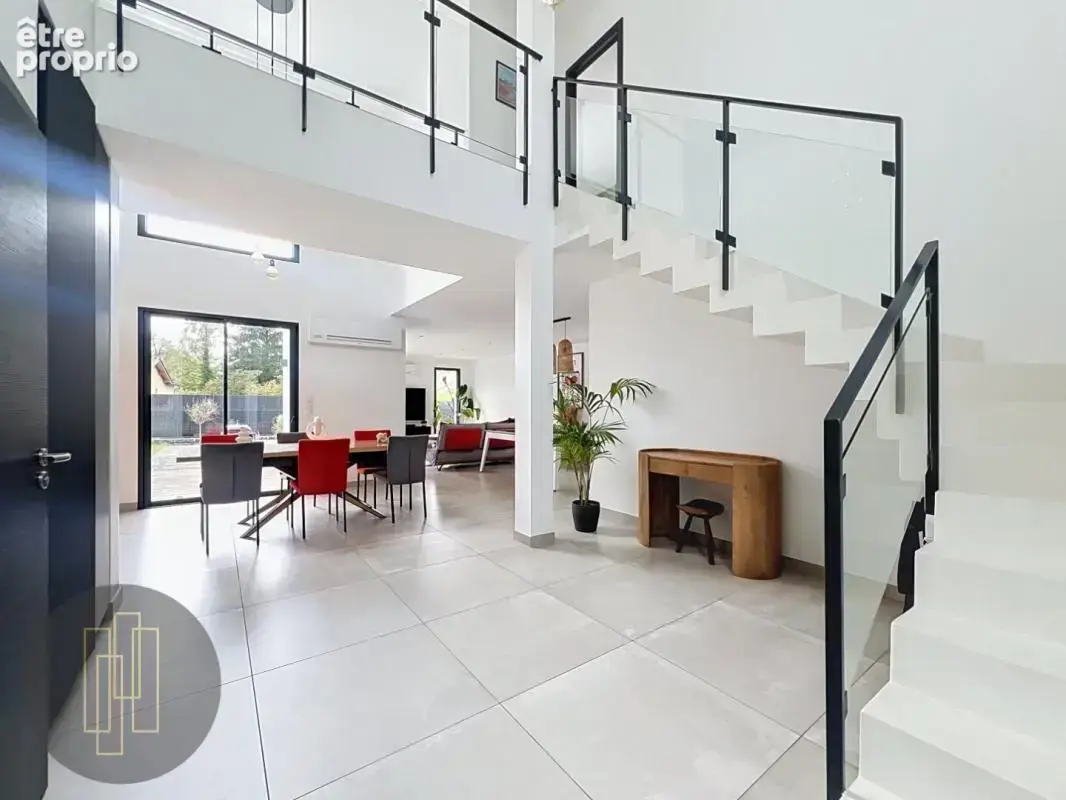 EXCLUSIVITE - Maison contemporaine 4 chambres Rochetaillée sur Saône - photo 2