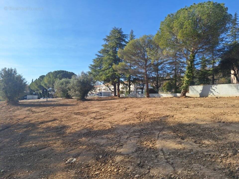 Terrain à MANOSQUE