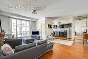 Appartement à PARIS-3E