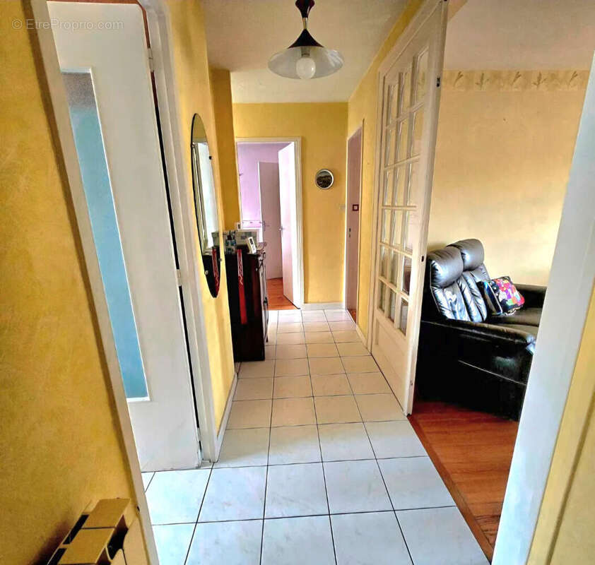 Appartement à SAINT-ETIENNE