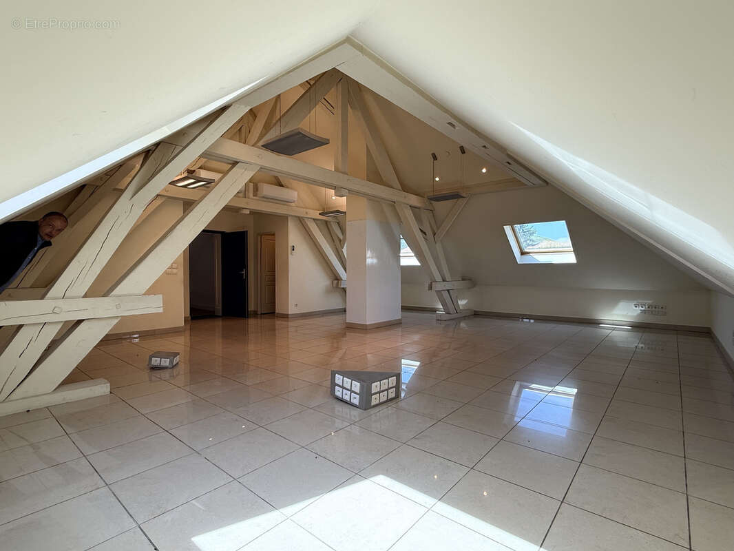 Maison à CHATEL-SAINT-GERMAIN