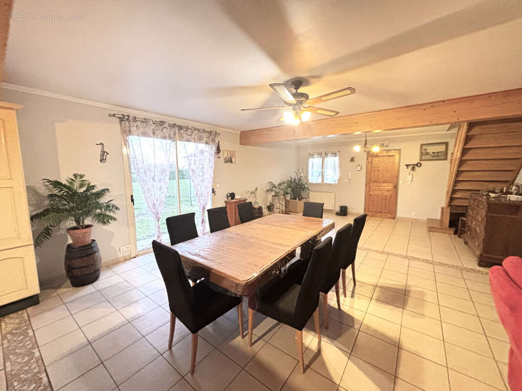 Maison à OUROUX-SUR-SAONE