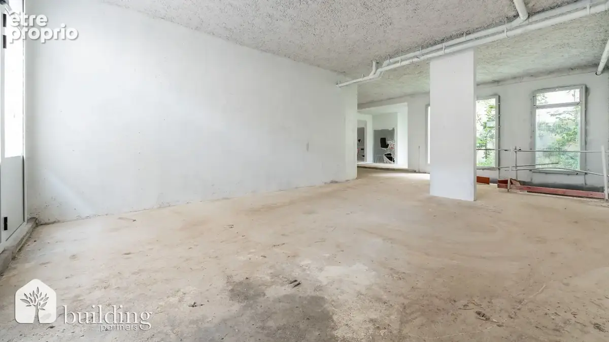 Batignolles Paris 17ème - Local commercial 236,50 m² Carrez avec 37 m² de jardin - photo 6