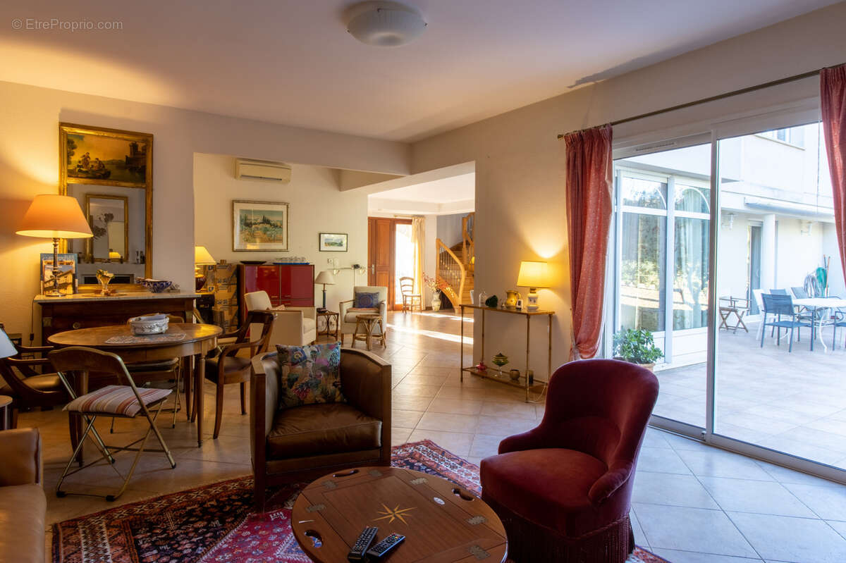 Maison à SAINT-FELIX-DE-LODEZ