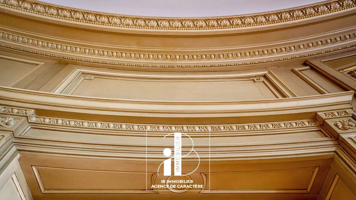 Maison à FONTAINEBLEAU