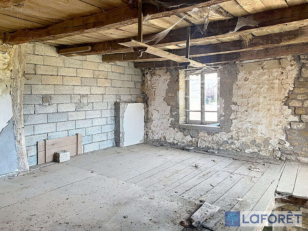 Corps de ferme Dammartin-sur-Meuse 300 m2 - photo 8