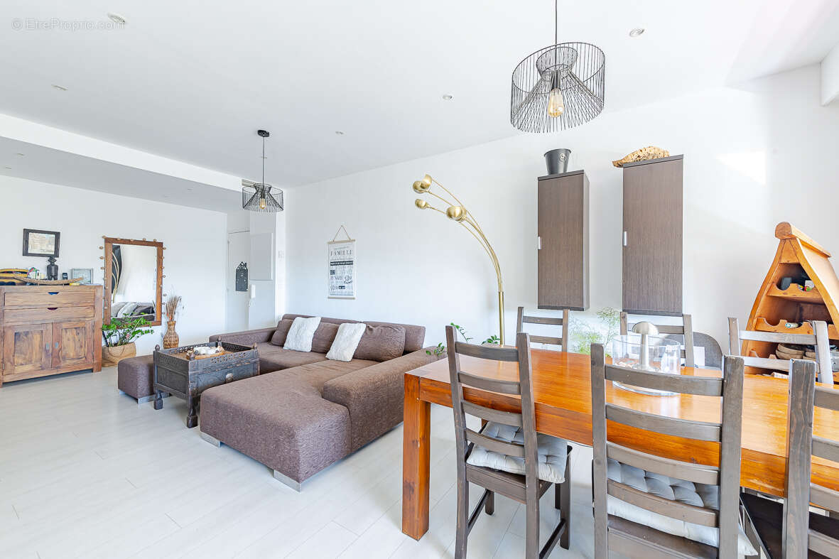 Appartement à MARSEILLE-8E