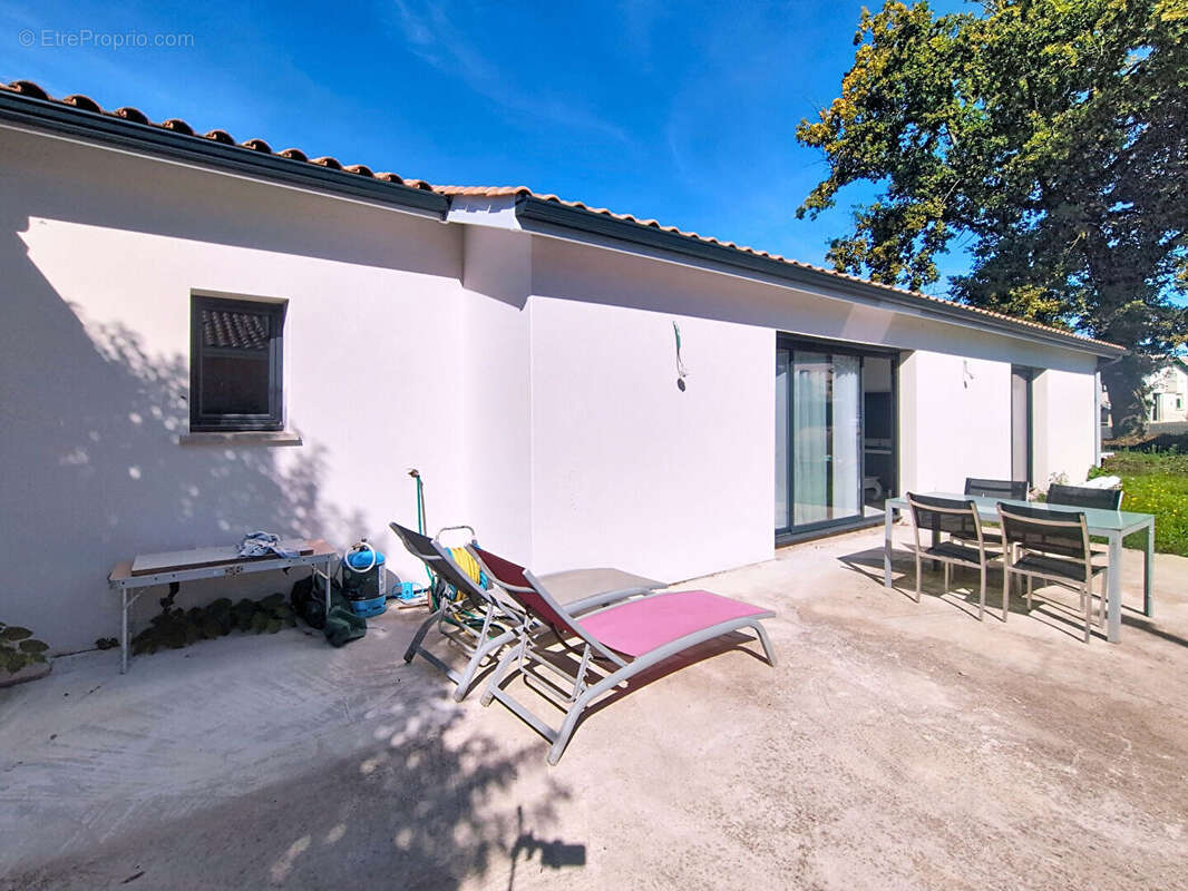 Maison à SAINT-ANDRE-DE-CUBZAC