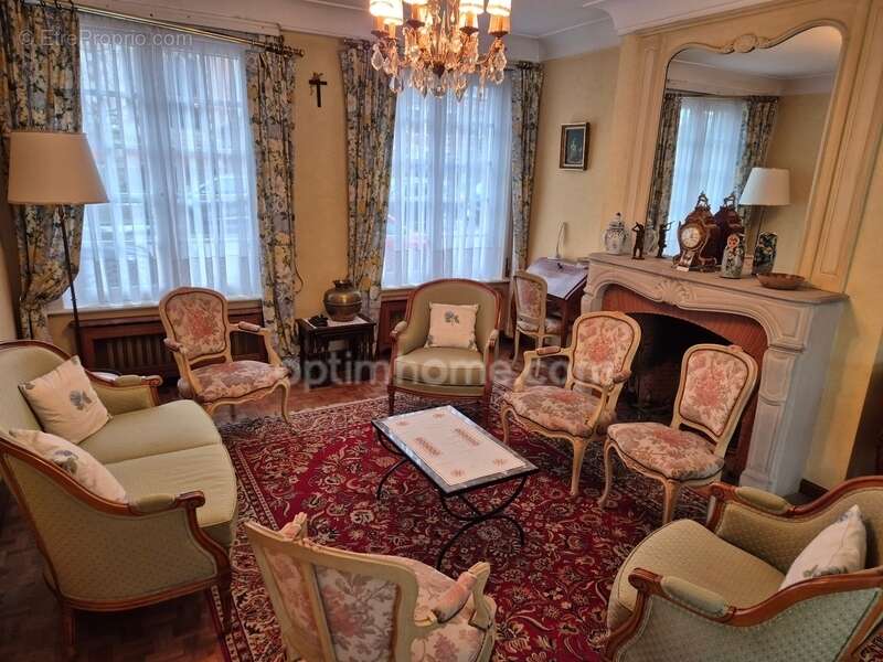 Maison Bourgeoise centre ville sur 1032m2 - photo 4