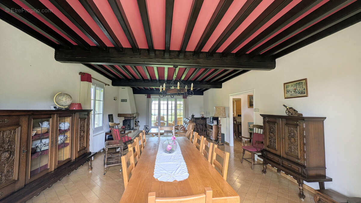 Maison à PRIAY