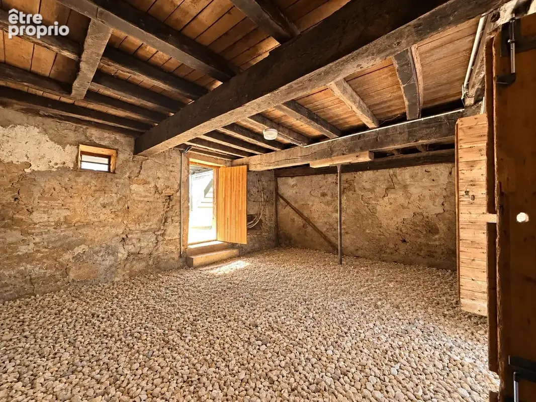 Chessy   maison de caractère en pierre   169 m2 utiles   4 chambres   piscine - photo 26