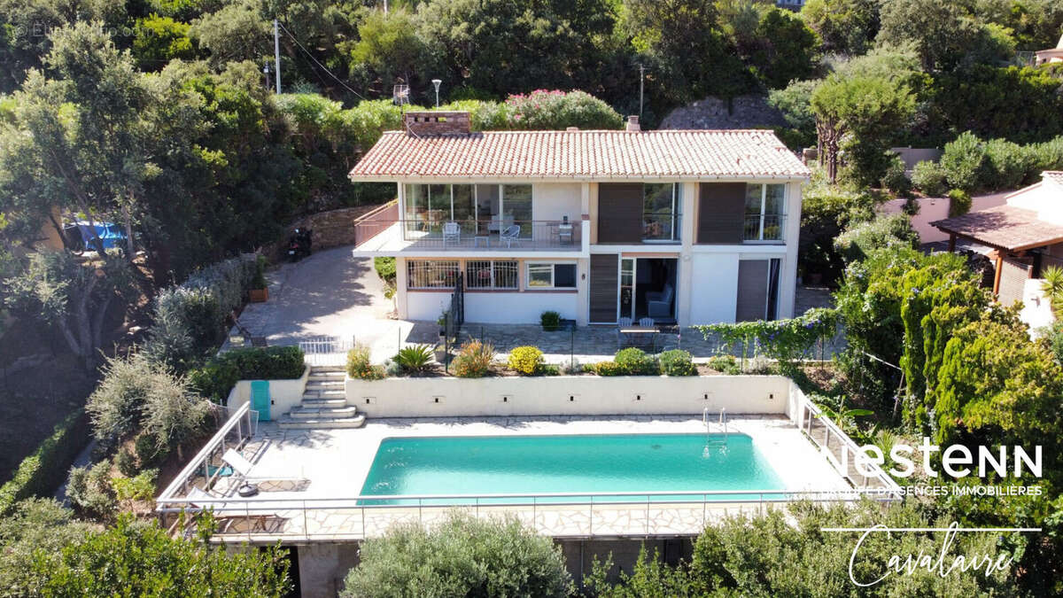 Villa 140 m² vue mer et piscine à 20 minutes à pied des plages de Cavalaire - photo 3