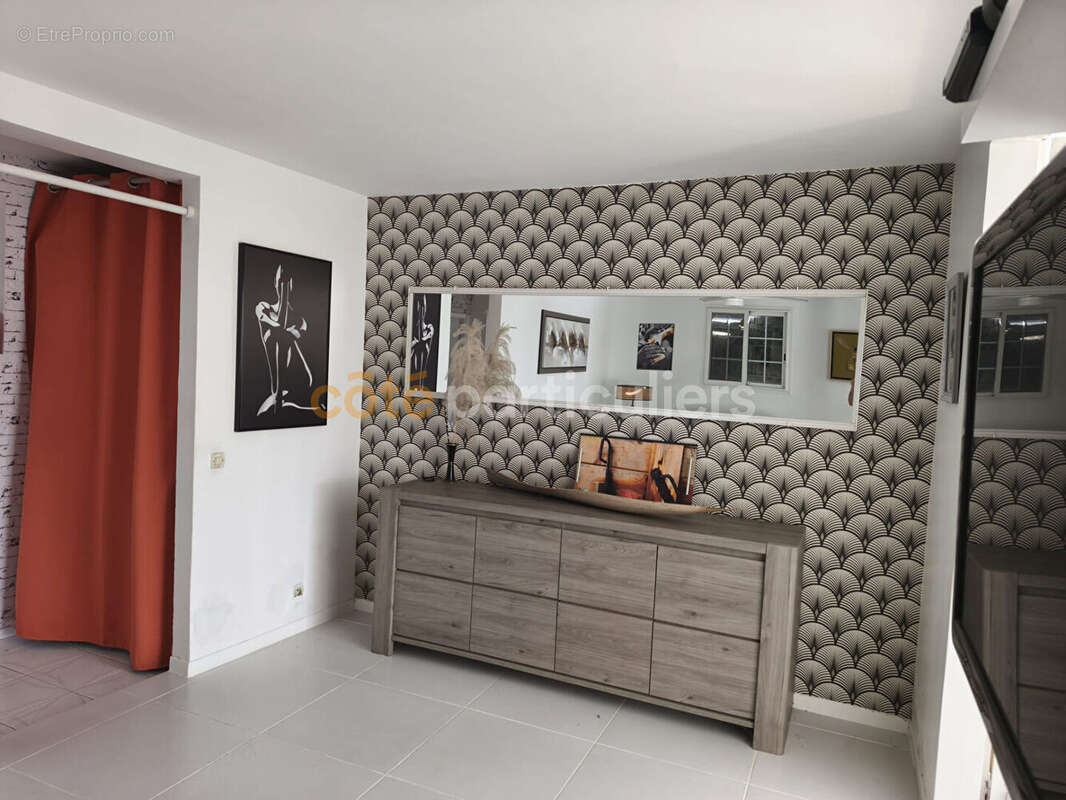 Maison à BAIE-MAHAULT