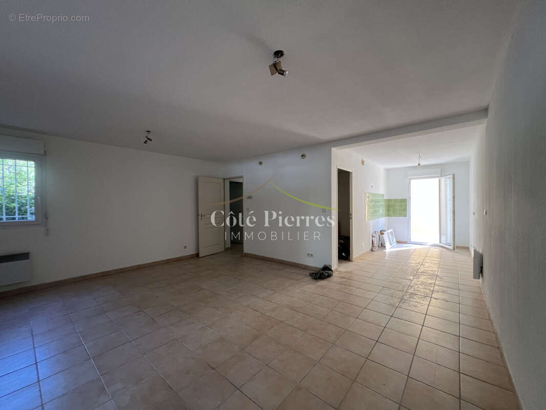 Appartement en vente 192400 € à Nîmes (30) - photo 9