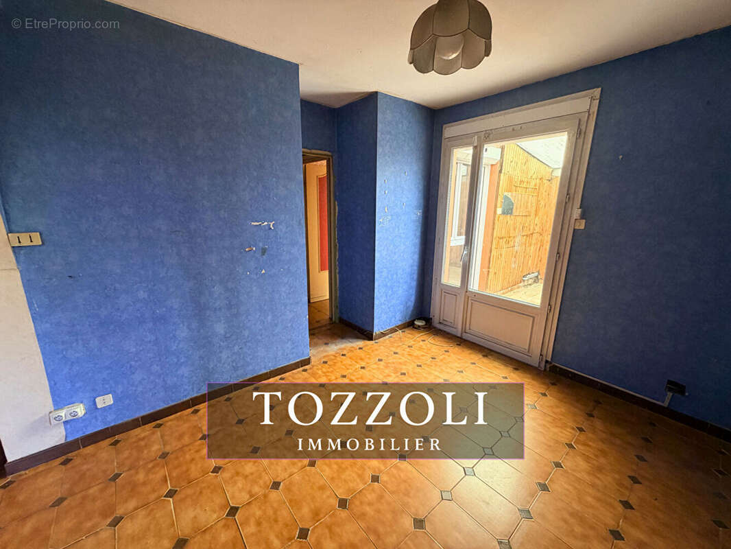 Maison Villefontaine 5 pièce(s) 88.9m2 - photo 8