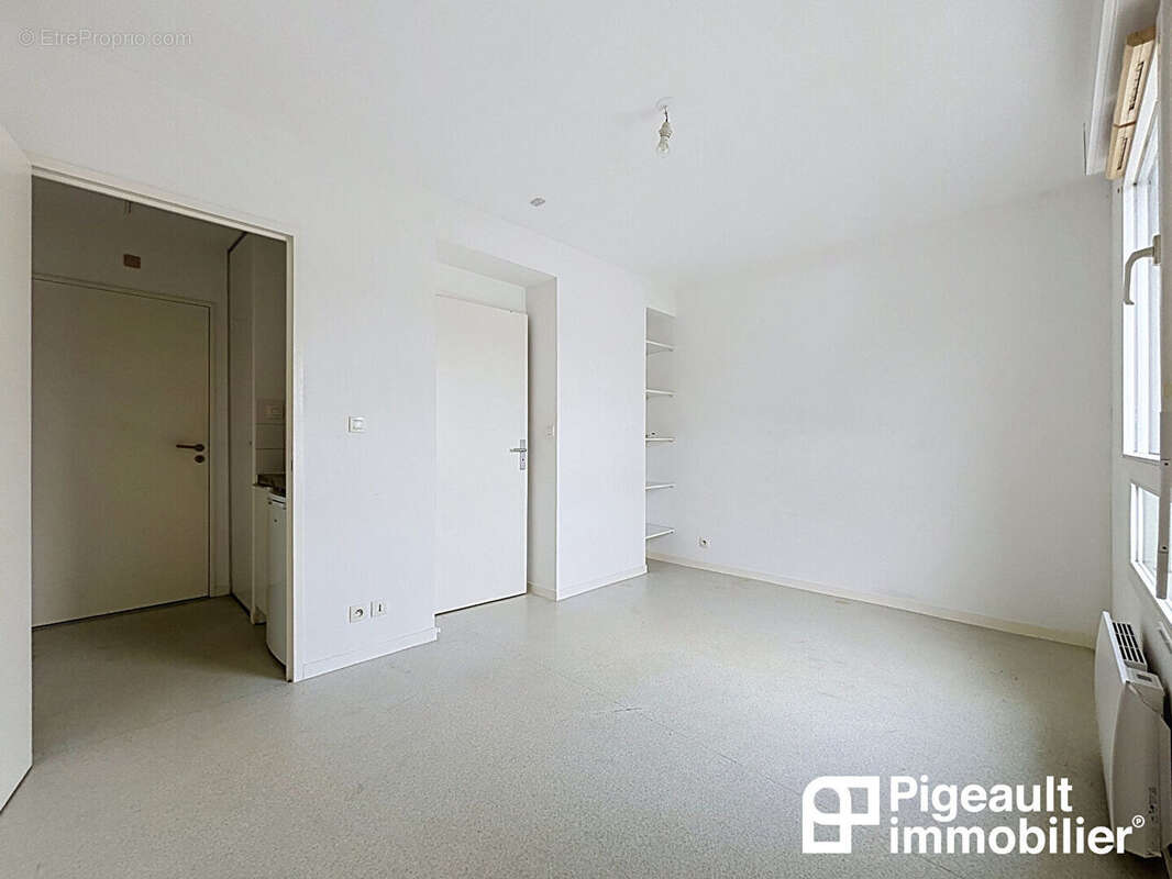 Studio à vendre - Proche université - Rennes - Quartier Beaulieu - Parking - photo 4