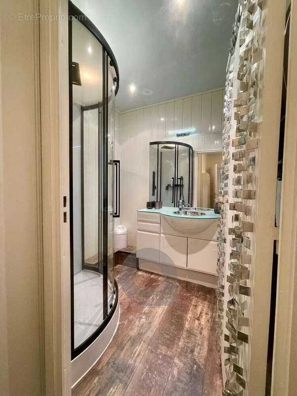 Appartement à EZE