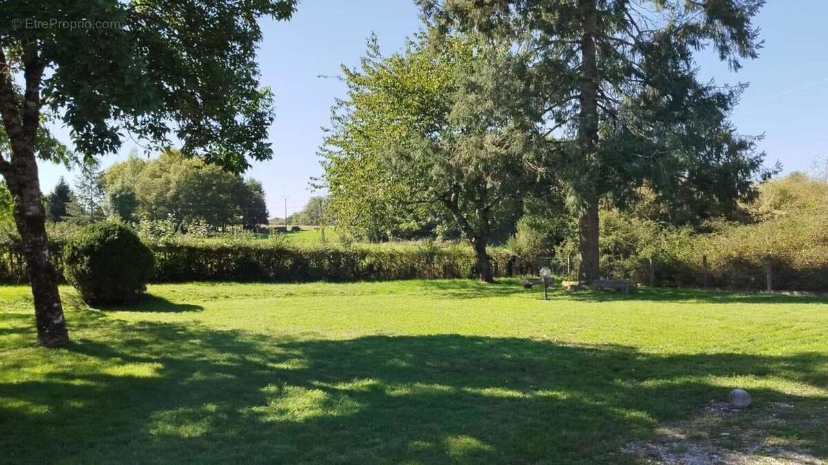 Maison à SAINT-CLAUD