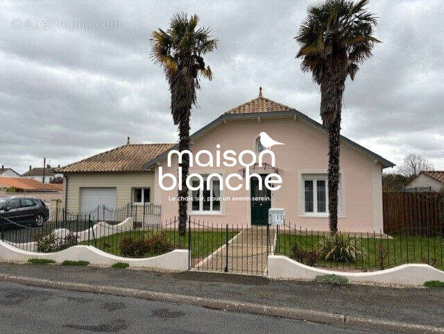 Maison à MAUZE-SUR-LE-MIGNON