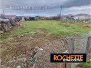 Terrain à MONTROND-LES-BAINS