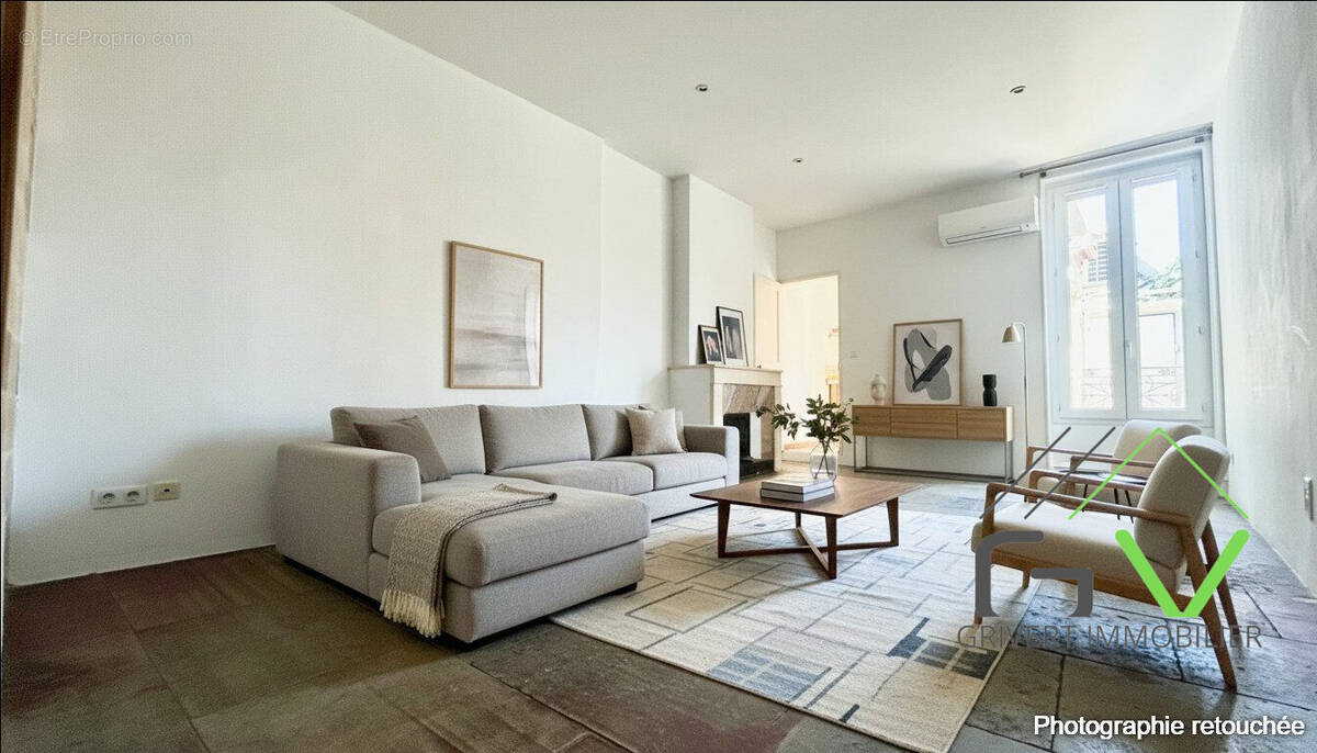 Meublé avec l'IA - Appartement à NIMES