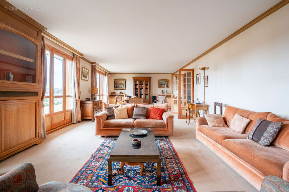 Appartement à LE VESINET