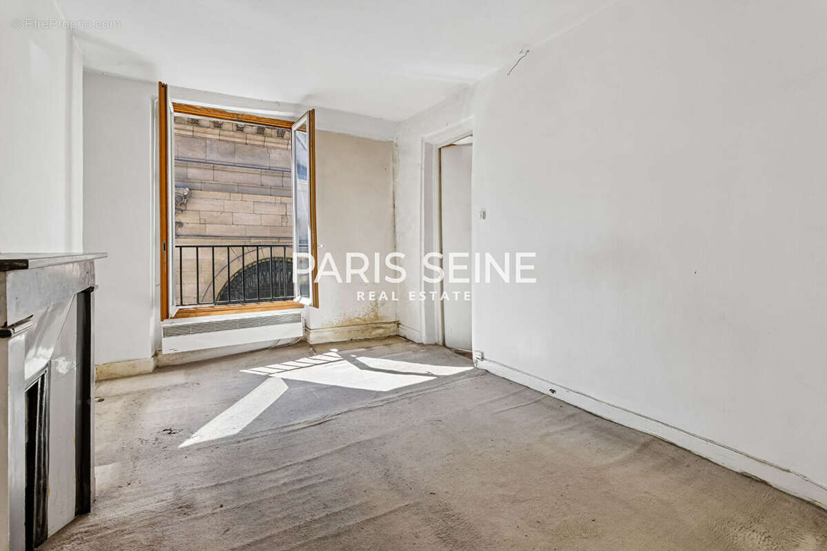 Appartement à PARIS-6E