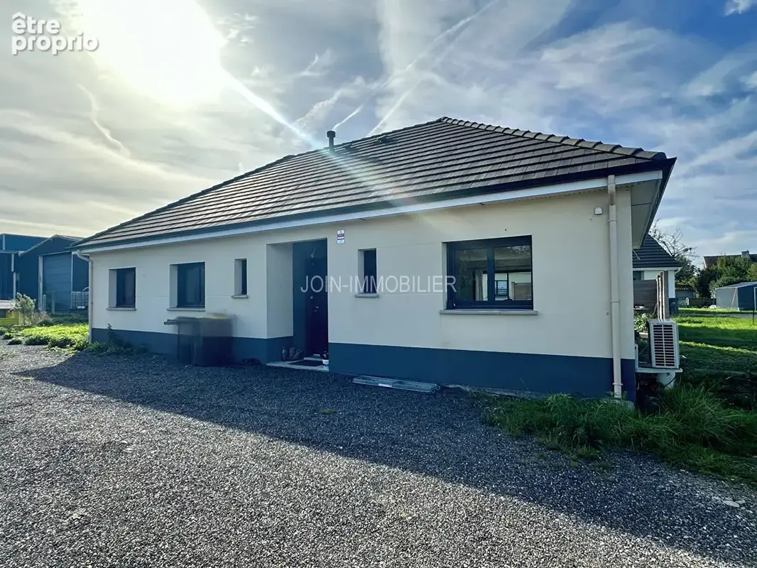Maison à SAINT-NICOLAS-D'ALIERMONT