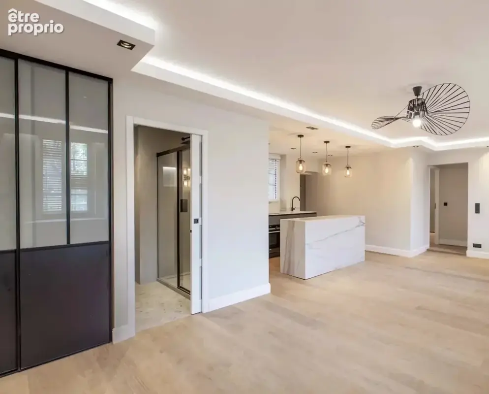 NICE VIEUX NICE/ Coulée Verte , Superbe T3 rénové de 70m2 - photo 10