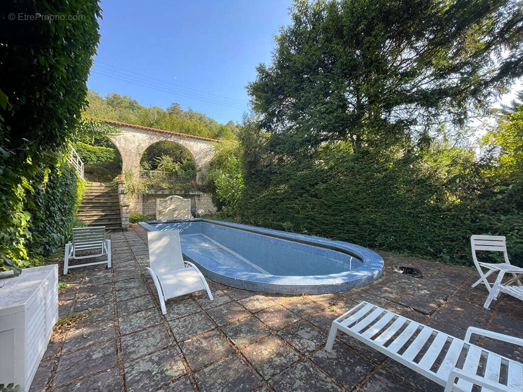 Maison bourgeoise  8 pièce(s) 173 m2 - photo 6