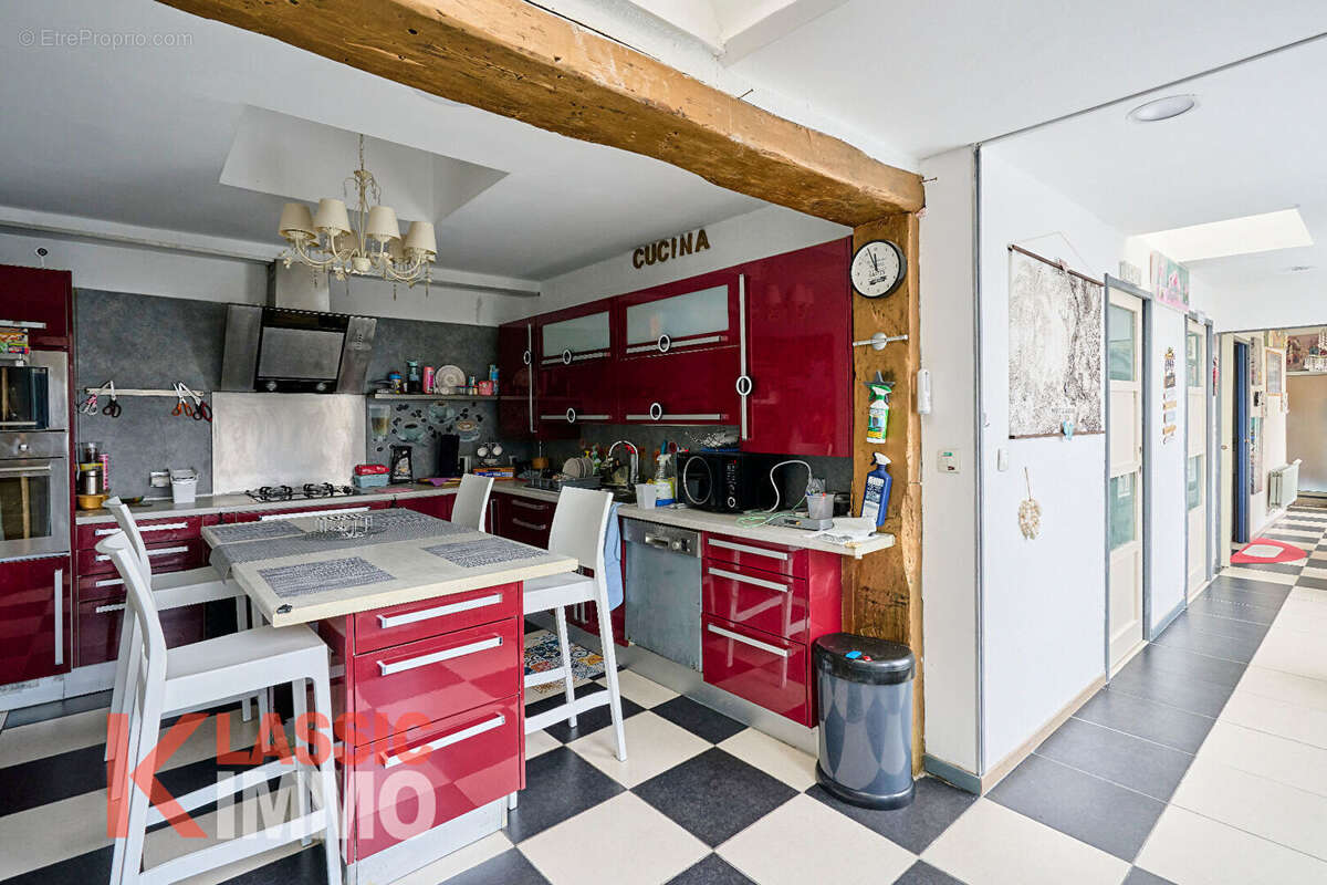 Maison de 150 m² avec Appartement de 34 m², Garage et Jardin - photo 6