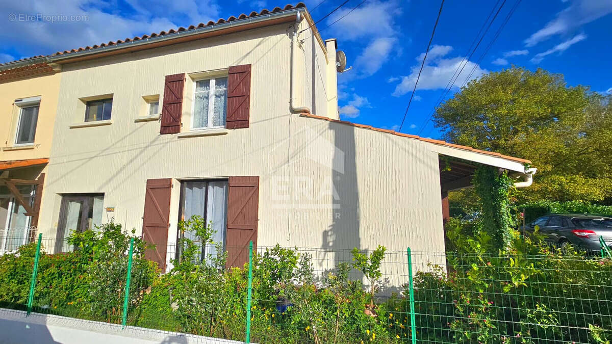 Maison à ESPERAZA