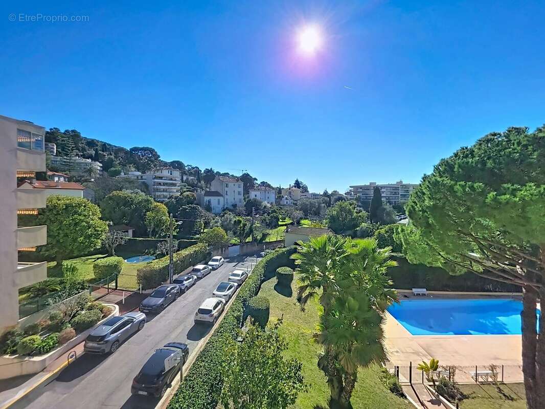 Appartement à LE CANNET