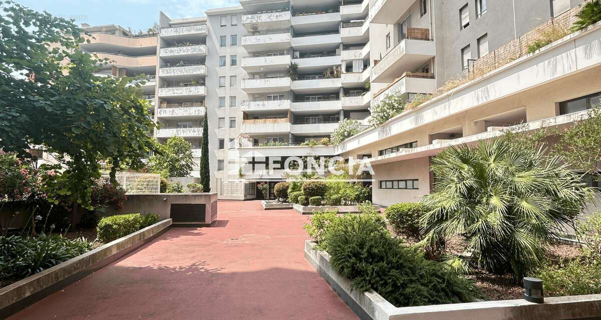 Appartement à MARSEILLE-8E