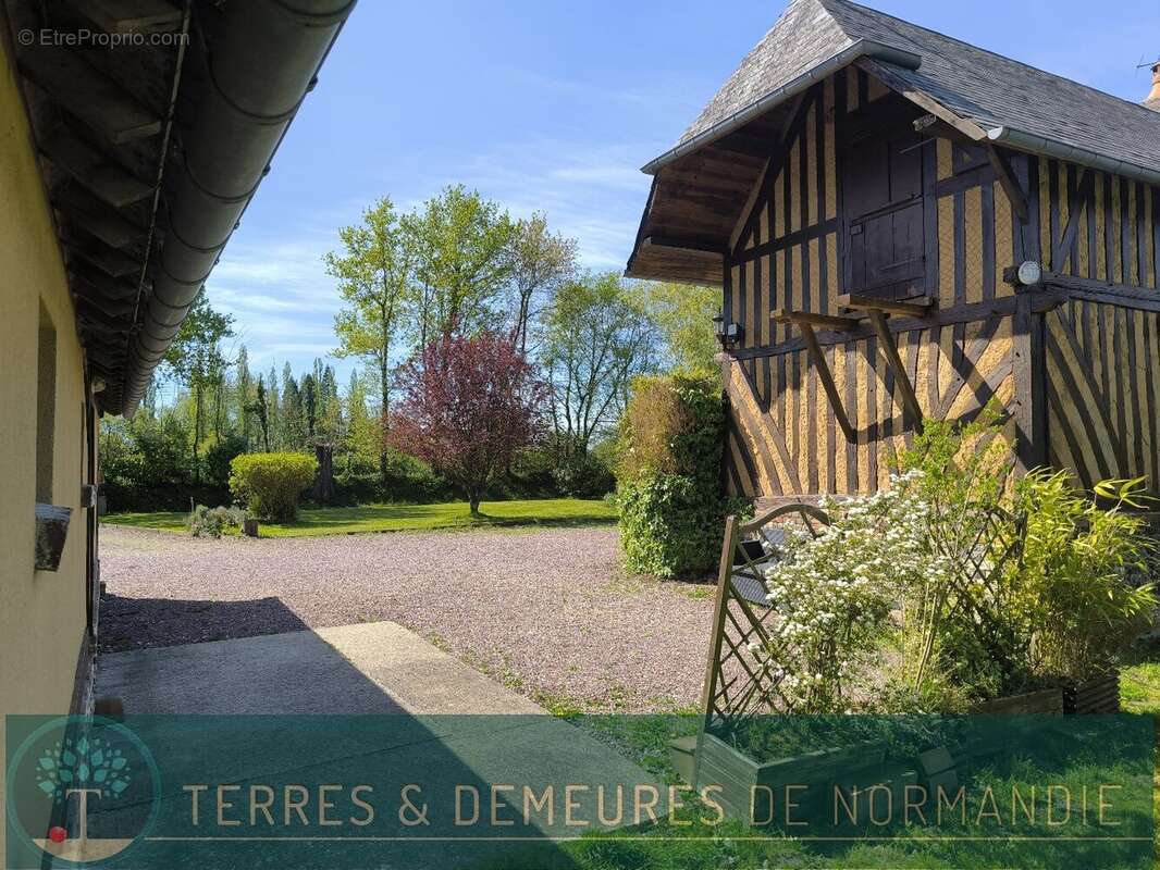 Maison à CORMEILLES