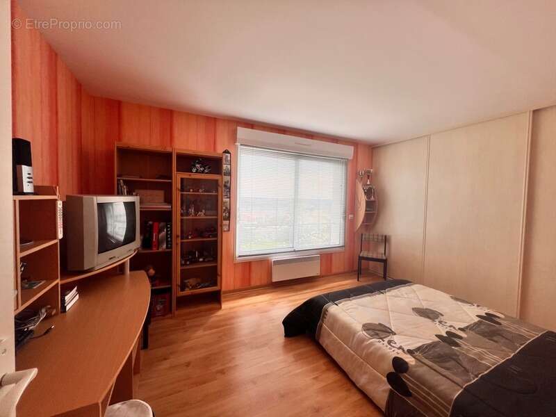 Maison à LE PALAIS-SUR-VIENNE