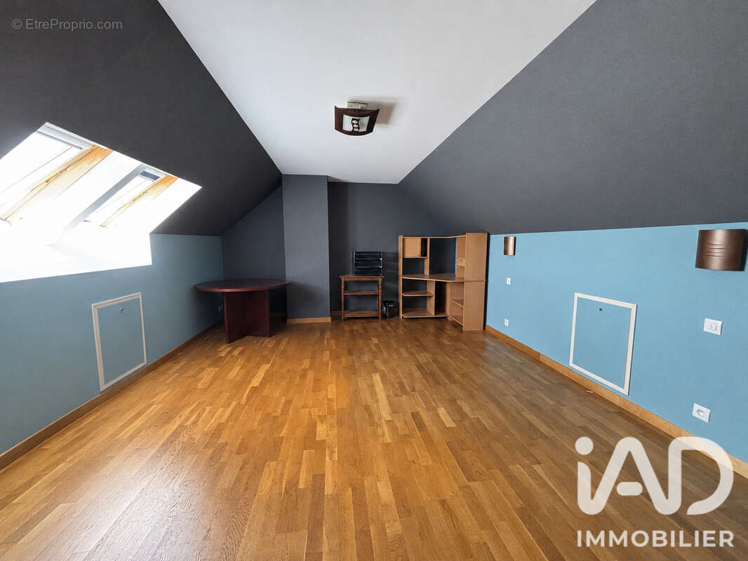 Maison 124 m² à Villeperdue  - photo 3