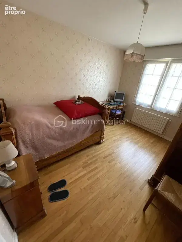 PLOËRMEL CENTRE – Maison familiale 174 m² – 5 chambres – Terrain 1 000 m² divisible et constructible - photo 16
