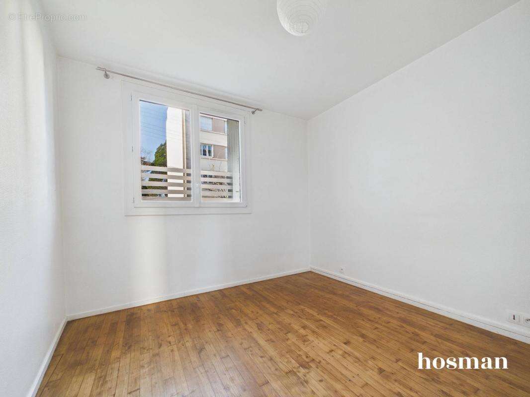 Ravissant appartement T3 de 56 m2 avec garage boxé et cave - Rue du Port Guichard, Quartier Saint-Donation / Tortière à Nantes - photo 12