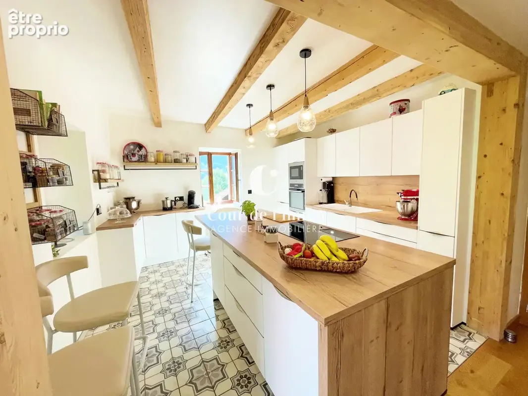 Glieres-val-de-borne - ferme renovee 176 m2 - photo 6