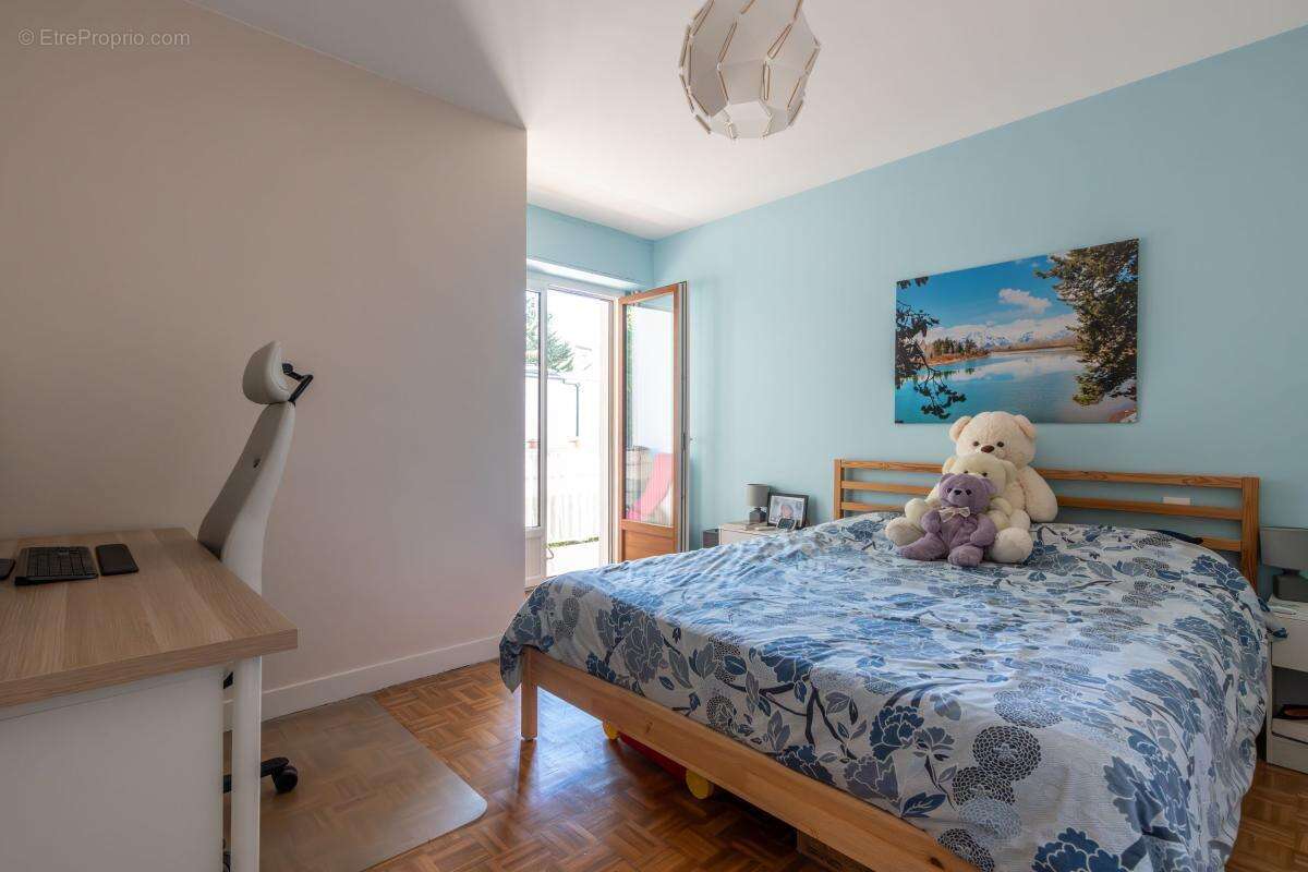 Appartement à SAINT-MAUR-DES-FOSSES