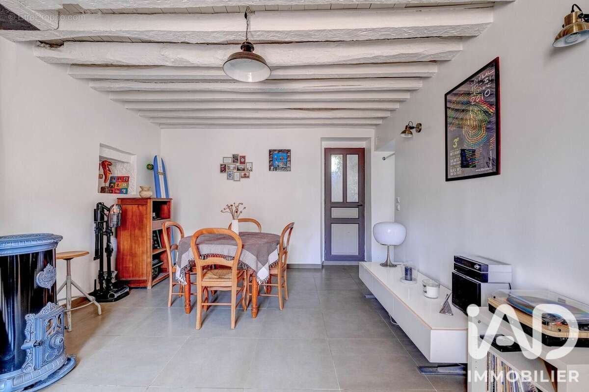 Maison 150 m² à Montceaux-Les-Meaux  - photo 7
