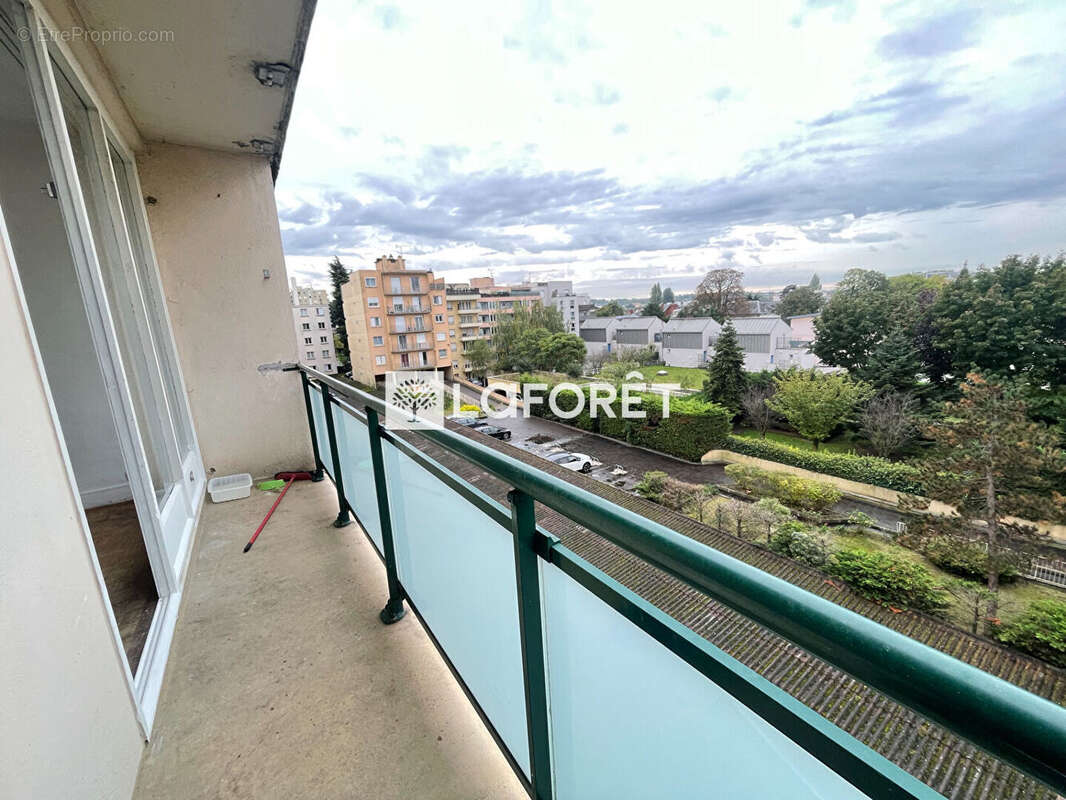 Appartement à LIVRY-GARGAN