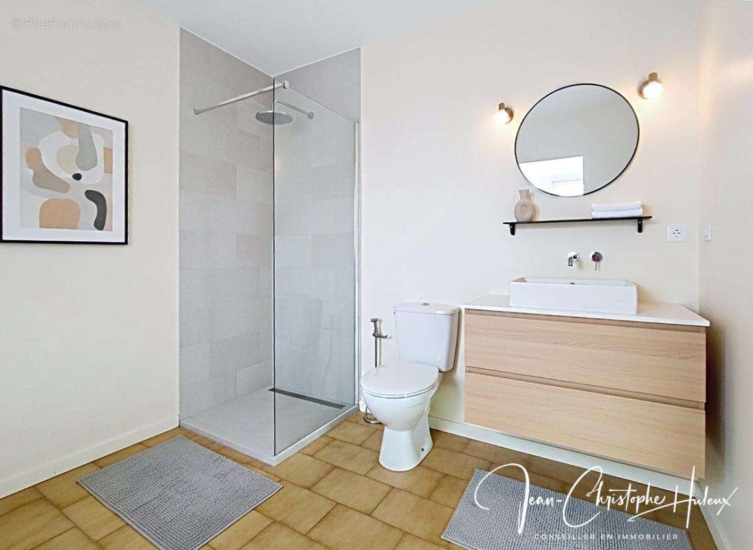 Studio Nimes 1 pièce(s) 38 m2 avec jardin privatif - photo 3