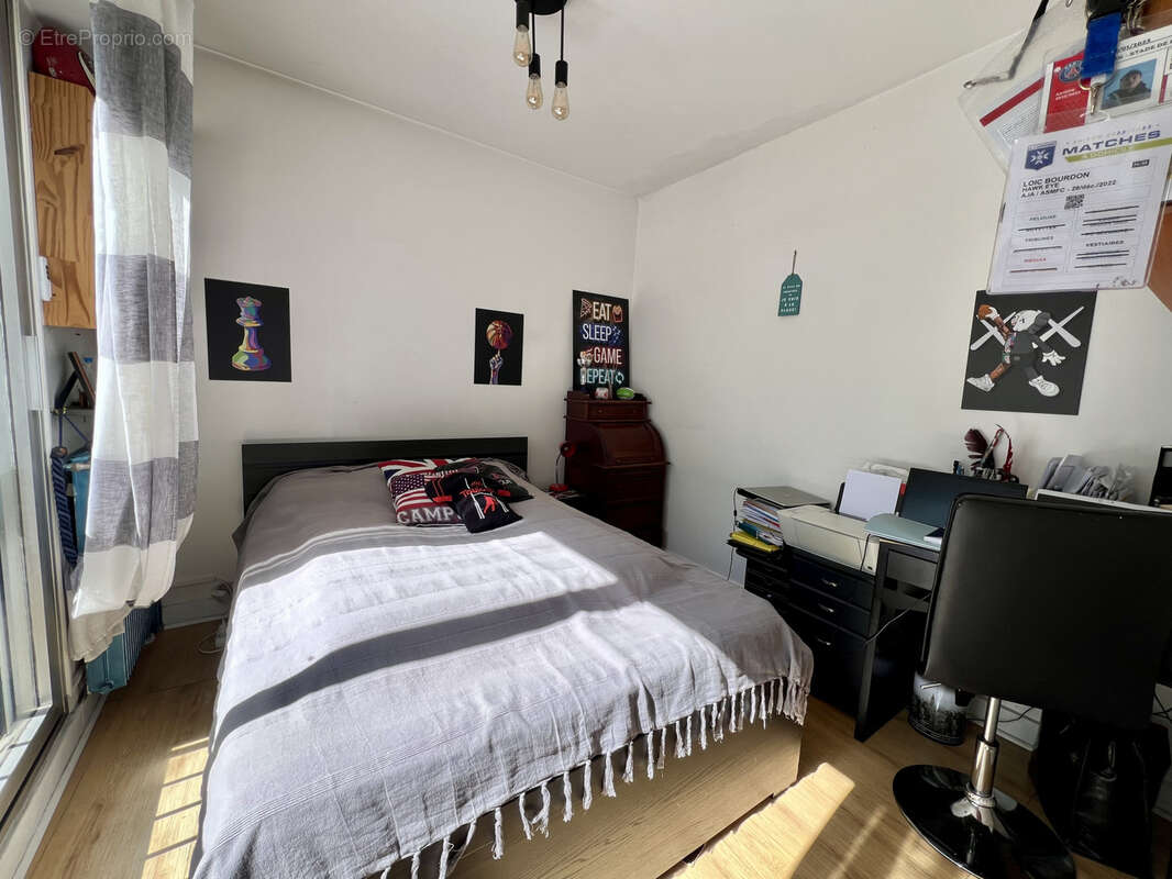 Appartement à PARIS-14E