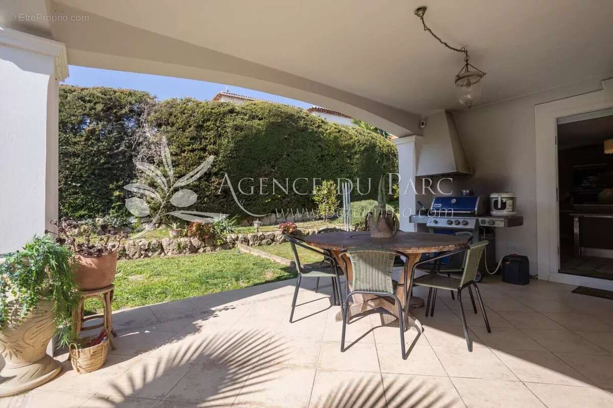 Maison à ANTIBES