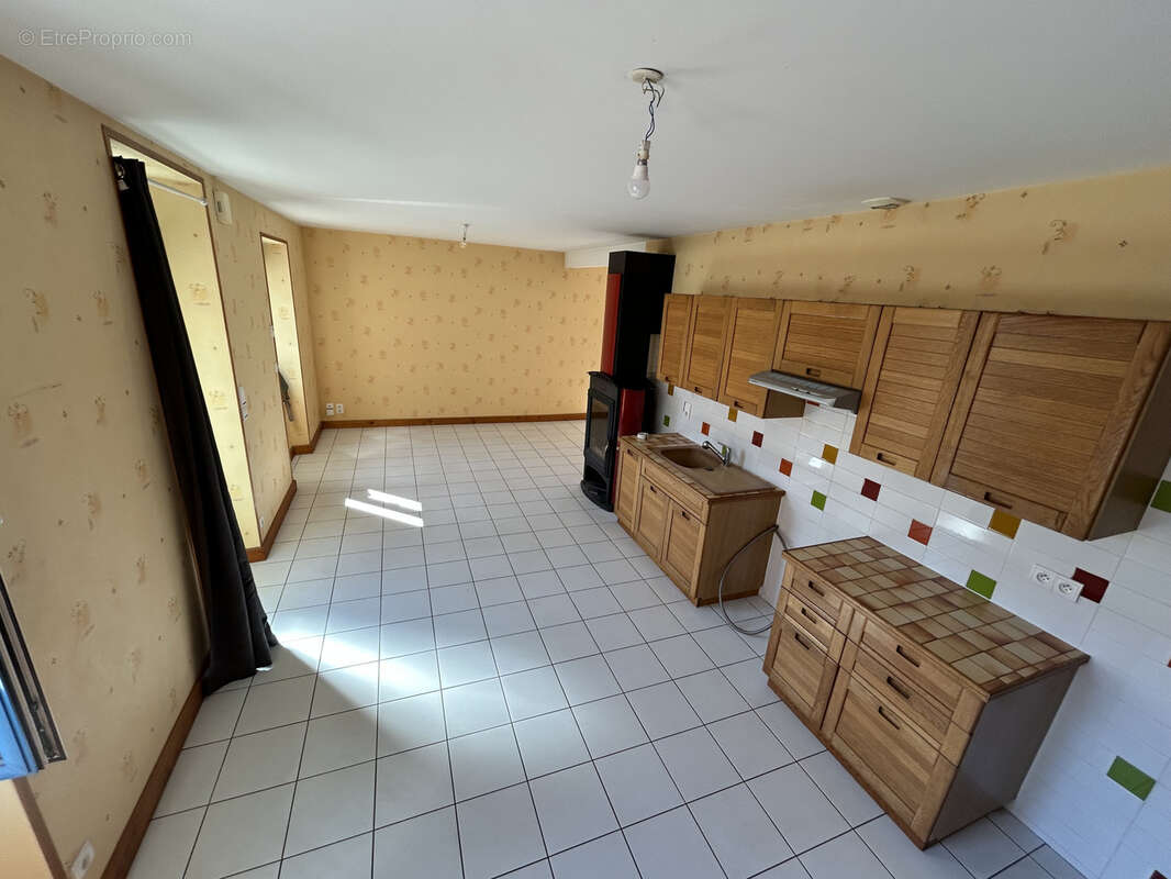 Maison à COMBRESSOL