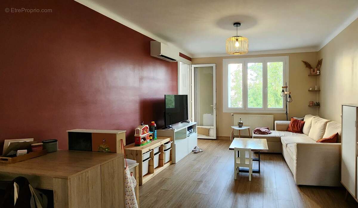 F3 entièrement rénové avec clim - photo 2