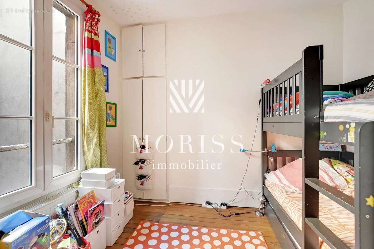 Appartement à PARIS-17E