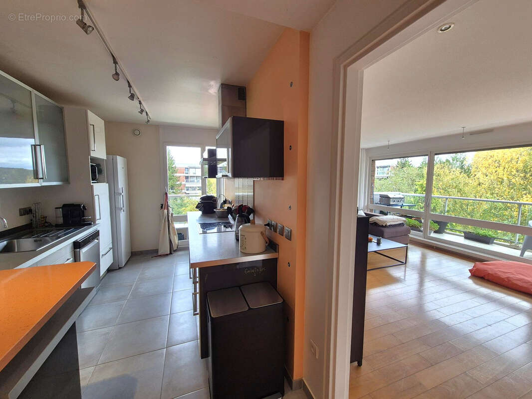 Appartement à JOUY-EN-JOSAS